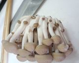 簡単!!卵としめじの炒め物!!作り方1写真