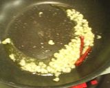簡単!!豆苗と豚肉のピリ辛さっぱりパスタ作り方3写真