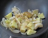新じゃが＆新玉ねぎ入り　塩麹オムレツ作り方3写真
