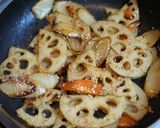 れんこんとうどの梅にんにくきんぴら作り方4写真