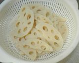 蓮根と鶏むね肉の桃色サラダ✽作り方4写真
