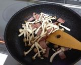 しめじとベーコンの簡単オムライス作り方2写真