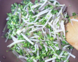 ★簡単★大根（葉）とこんにゃくの炒め煮作り方3写真
