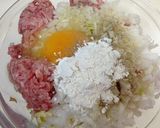 肉汁あふれるジューシーキャベツメンチ作り方2写真
