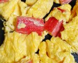 簡単♪カニかまバター炒りたまご＊玉子焼き作り方6写真