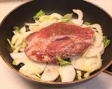 にんにく塩こうじ豚もも肉のハーブ蒸し作り方3写真
