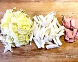 白菜とハムのミルクスープ作り方1写真