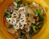蓮根シャキっと♪豚キム甘酢あん作り方5写真
