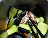 豚バラと茄子の生姜ごま風味の煮物作り方5写真