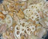 レンコンと豚肉の炒め物♪作り方5写真