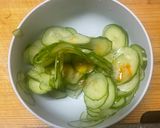 ラーメン屋が教える！ごま油薫るピリ辛きゅうり作り方2写真