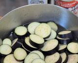 塩麹で⭐︎茄子とミンチのトマトソースパスタ作り方1写真