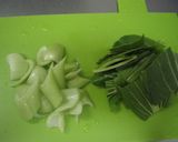 イカとチンゲン菜のナンプラー炒め作り方1写真