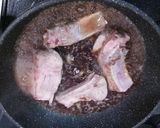 フライパンでスペアリブの煮込み作り方3写真