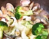 あさりとイカのナンプラー蒸し作り方5写真
