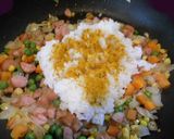 あらびきウインナーで超・超簡単カレー炒飯作り方2写真