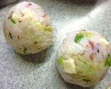 チーズ×コンビーフ×葱×梅のおにぎり作り方4写真