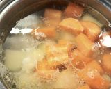 手羽元を煮込んだ簡単スープカレー作り方3写真