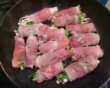塩麹炒め菜の花の豚肉巻き作り方4写真