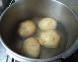 新じゃがで♪簡単バターコーン粉ふき芋作り方1写真