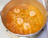 パクチー香るトムヤムクン辛ラーメン作り方5写真