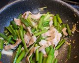 葉玉ねぎの🐽豚バラ炒め☆作り方4写真
