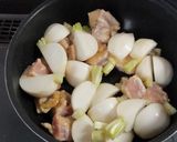 減塩　かぶと鶏肉の炒め煮　作り方5写真
