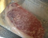 簡単！塩麹でやわらか豚の赤ワインソース作り方1写真
