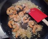 エビとそら豆のトマトクリームパスタ作り方2写真