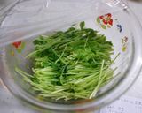 再収穫の豆苗でレンジ胡麻和え作り方1写真