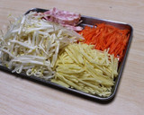 もやしとジャガイモのカレー炒め作り方1写真