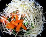 野菜たっぷり＊キムチうどん＊作り方4写真
