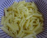 生ハムとペンネのサラダ作り方1写真