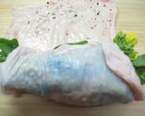 黒胡椒香る☆菜の花の鶏皮巻き☆作り方2写真