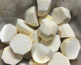 里芋とこんにゃくの煮っころがし。作り方1写真