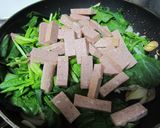 ランチョミートとほうれん草のパスタ作り方3写真