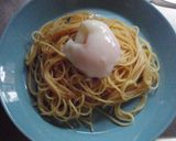 混ぜるだけ♪半熟卵と醤油麹のスパゲッティ作り方3写真
