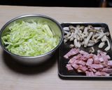 キャベツとシメジのケチャップ炒め作り方1写真