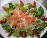 生ハムとスモークサーモンのシーザーサラダ作り方3写真