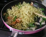 いか・にら・キムチ♪DE♪塩焼きそば作り方3写真