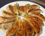 【簡単夕食】肉汁あふれる焼餃子作り方10写真