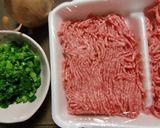菜の花と新玉ねぎ入り、合い挽き肉のバーグ作り方1写真