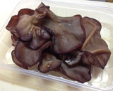 生きくらげと豚肉とほうれん草炒め作り方1写真