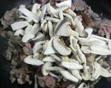 牛肉ときのこのオイスターソース炒め作り方2写真