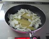 フライパンひとつ！ナポリタン風パスタ作り方1写真
