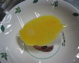 キャラ弁に～レンジでちょっとだけ薄焼き卵作り方1写真