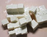 野菜たっぷり！人参とトマトと豆腐の味噌汁作り方2写真