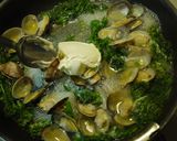 菜の花とあさりの酒蒸しチーズパスタ作り方3写真