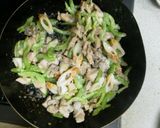 鶏肉とセロリのマヨ炒め作り方5写真