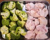 鶏とブロッコリーのガリバタレモン炒め🤩🍋作り方1写真